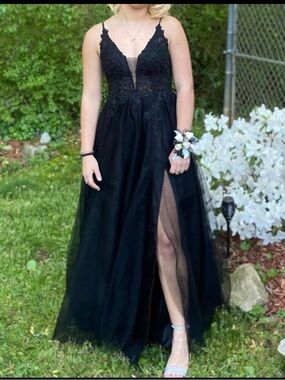 Windsor Black Lace A-Line Prom Dress with High Slit